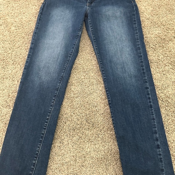 Eddie Bauer classic blue denim Jeans. - Picture 1 of 12